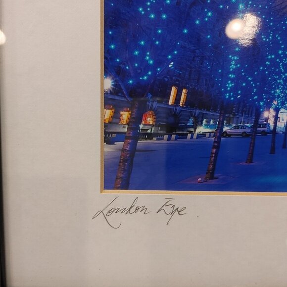 London Eye LE9 Signed Hugh Sun, the Photographer - Picture 3 of 8